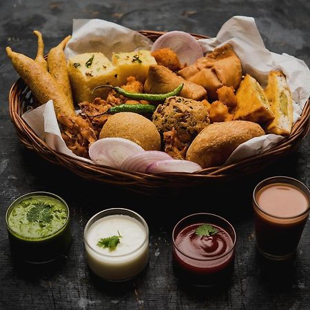 Capital O Bvh Hospitality Near Pvr Ansal Plaza Greater Noida Ξενοδοχείο Εξωτερικό φωτογραφία