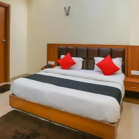 Capital O Bvh Hospitality Near Pvr Ansal Plaza Greater Noida Ξενοδοχείο Εξωτερικό φωτογραφία
