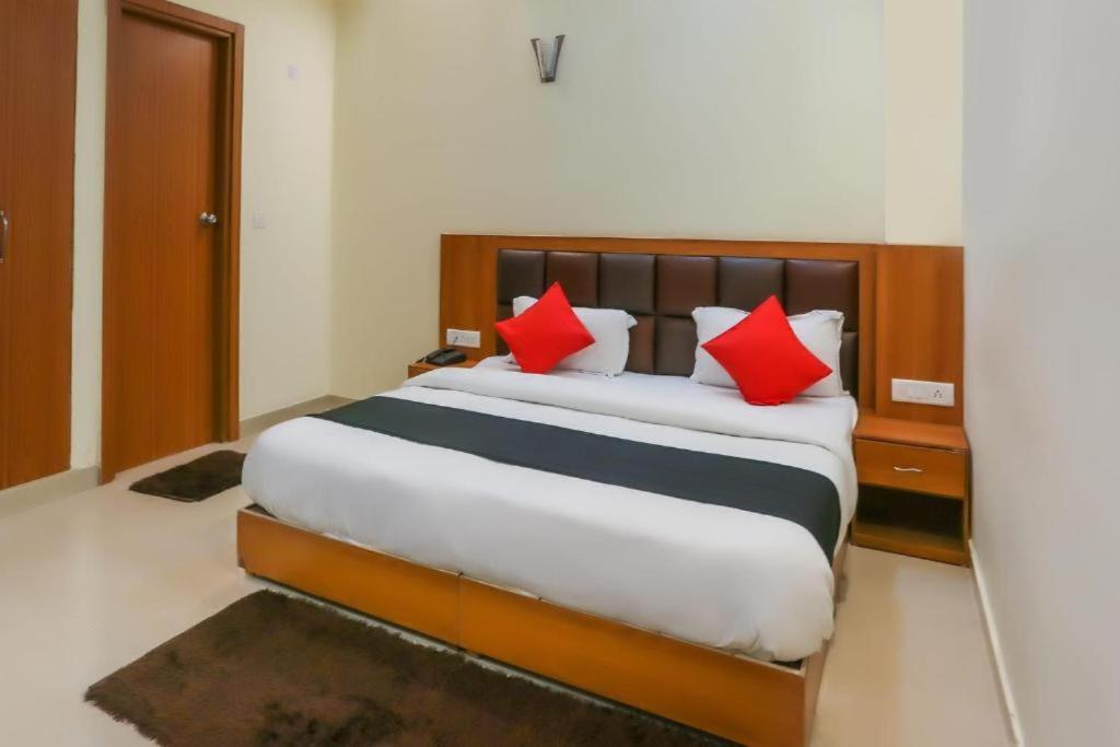 Capital O Bvh Hospitality Near Pvr Ansal Plaza Greater Noida Ξενοδοχείο Εξωτερικό φωτογραφία